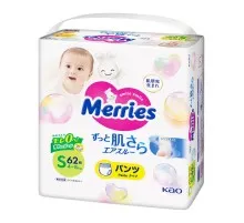 Підгузки Merries трусики розмір S 4-8 кг 62 шт (4901301425867)