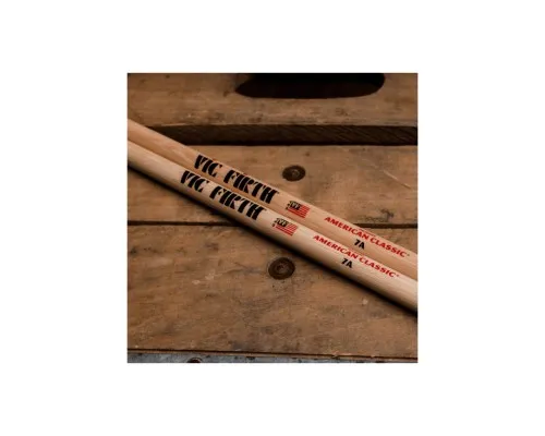 Барабанні палички Vic Firth 7A American Classic (232060)