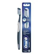 Зубна щітка Oral-B Pro-Expert Середньої жорсткості 1 шт. (8700216476089)