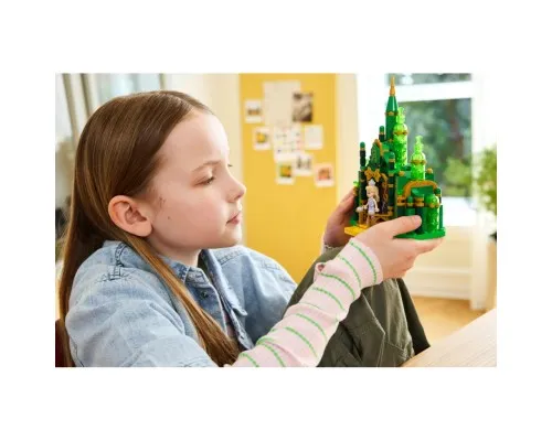 Конструктор LEGO Wicked Емеральд-сіті і замок Кіамо Ко (75689)