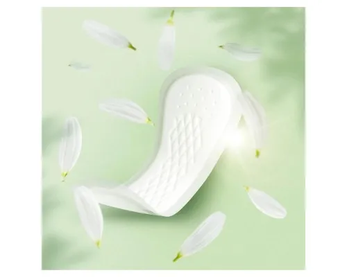 Щоденні прокладки Naturella Сamomile Light 20 шт. (4015400240310)