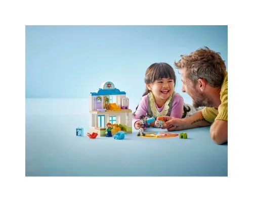 Конструктор LEGO DUPLO Town Уперше: візит до лікаря (10449)