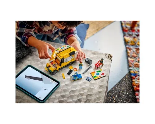 Конструктор LEGO City Фургон LEGO (60500)