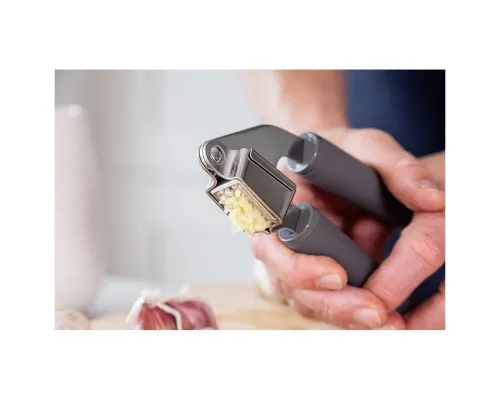 Прес для часнику KitchenAid Coreline 19 см сірий (KAS132OHCGG)