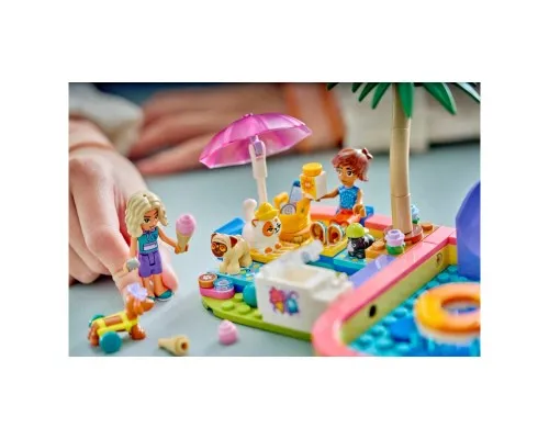 Конструктор LEGO Friends Веселий день в аквапарку (42676)
