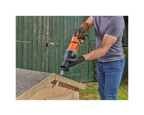 Шабельна пила Black&Decker BES301