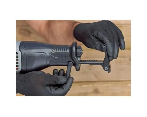 Шабельна пила Black&Decker BES301
