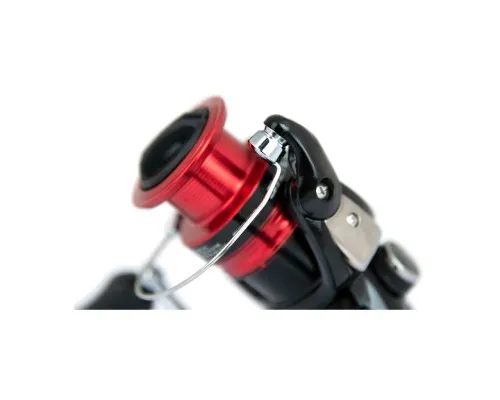 Котушка Shimano Sienna 2500 FG 3+1BB 5.01 (SN2500FG)