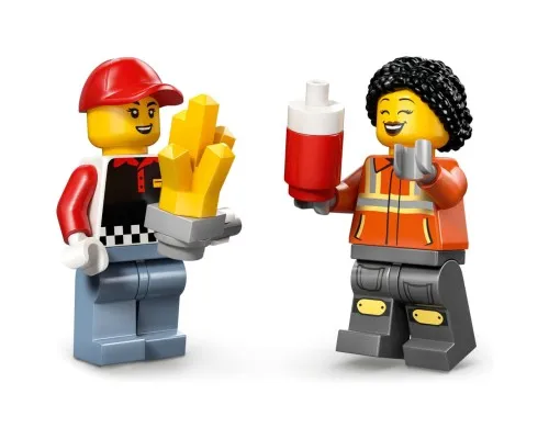 Конструктор LEGO City Вантажівка з картоплею фрі (60488)