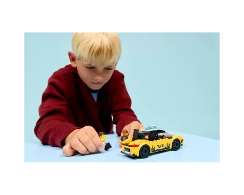Конструктор LEGO City Жовте таксі (60487)