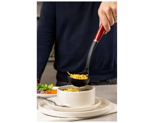 Ополоник KitchenAid Coreline, 32,8 см, червоний (KAG006OHERE)