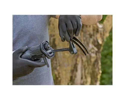 Шабельна пила Black&Decker BES301K