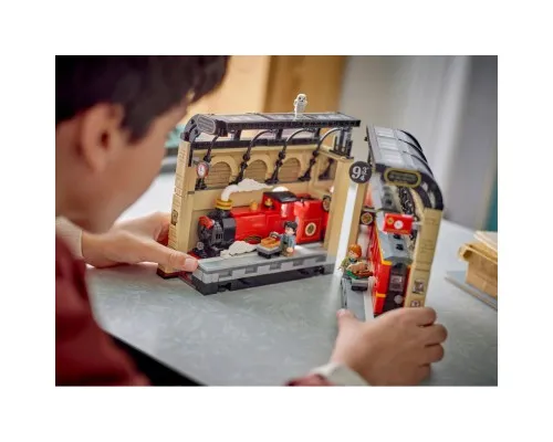Конструктор LEGO Harry Potter Бук нук: Хогвартський експрес (76450-)