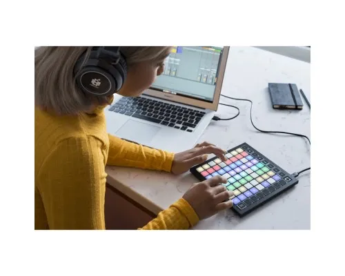 MIDI контролер Novation Launchpad Mini MK3 (229426)