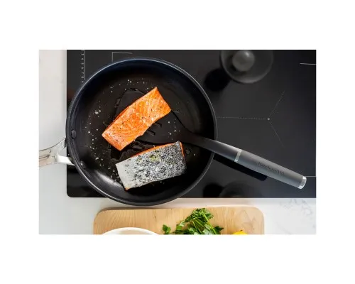 Лопатка кухонна KitchenAid Coreline з прорізами, 34,3 см, сірий (KAS002OHCGG)