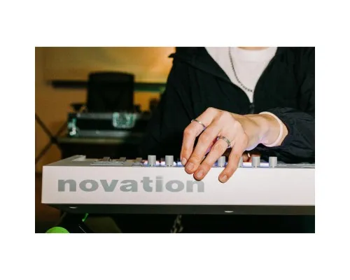 MIDI-клавіатура Novation Launchkey 49 MK4 White Edition (301235)
