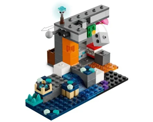 Конструктор LEGO Minecraft Зустріч із Захисником (21274)