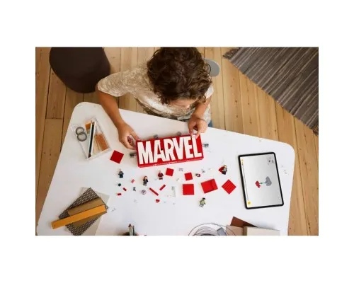 Конструктор LEGO Super Heroes Логотип і мініфігурки MARVEL (76313)