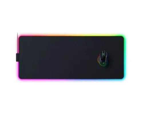 Коврик для мышки Razer Strider Chroma Black (RZ02-04490100-R3M1)