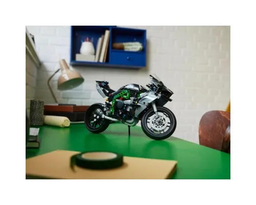 Конструктор LEGO Technic Мотоцикл Kawasaki Ninja H2R 643 детали (42170)