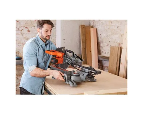 Торцовочная пила Black&Decker 1600 Вт, диск 216х30 мм, 4800 об/мин, XPS, вес 12 кг (BES700)