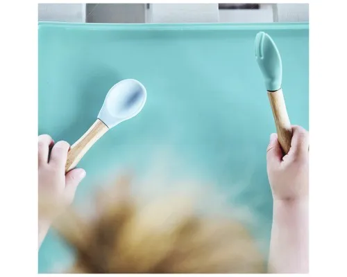 Набір дитячого посуду MinikOiOi Dig In - Bubble Beige ложка та виделка силіконові (101060060)