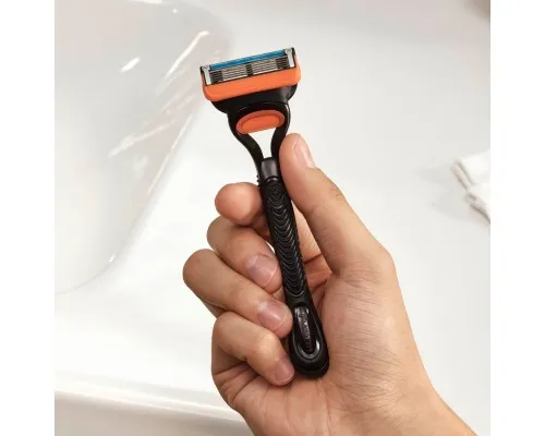 Бритва Gillette Fusion5 з 4 змінними картриджами (7702018556274/7702018610266)