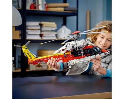 Конструктор LEGO Technic Спасательный вертолет Airbus H175 2001 деталь (42145)