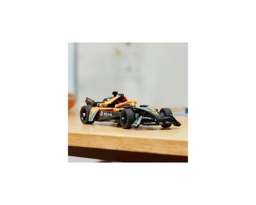 Конструктор LEGO Автомобиль для гонки NEOM McLaren Formula E 452 детали (42169)