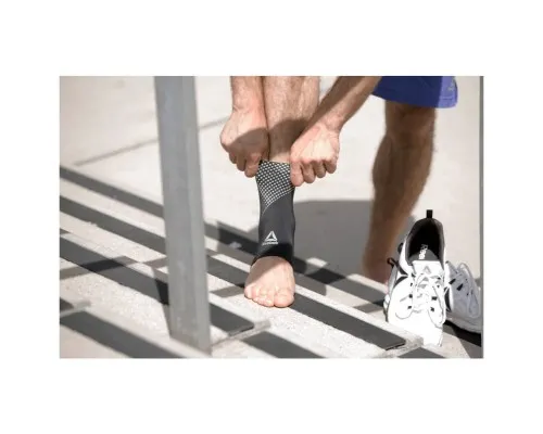 Фіксатор гомілкостопа Reebok Ankle Support чорний RRSU-13125 L (885652012980)