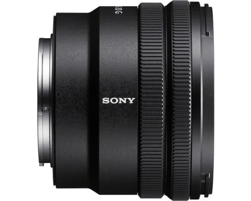 Объектив Sony 10-20mm f/4.0 G для NEX (SELP1020G.SYX)