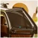 Солнцезащитный экран в автомобиль Munchkin Magnetic Stretch-to-Fit 1шт (051910)