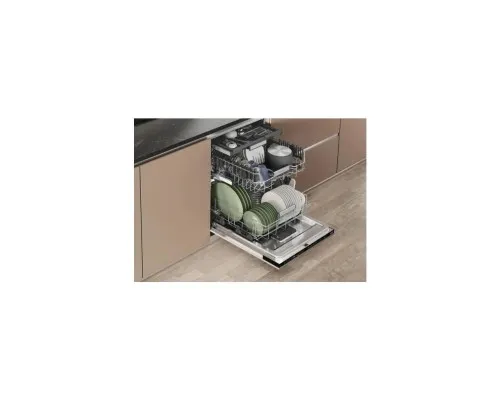 Посудомийна машина Hotpoint-Ariston HM742L
