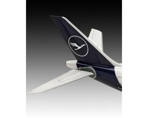 Сборная модель Revell Самолет Airbus A330-300 Lufthansa уровень 4 масштаб 1:144 (RVL-03816)