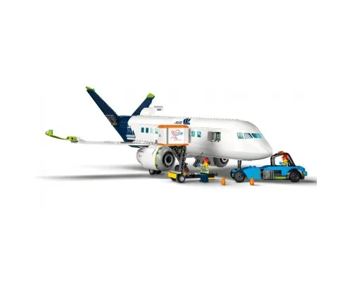 Конструктор LEGO City Пассажирский самолет 913 деталей (60367)