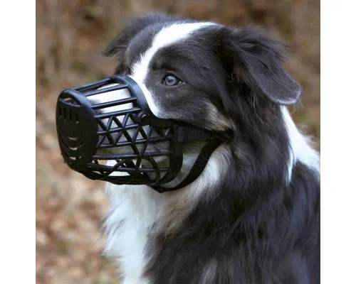 Намордник для собак Trixie пластиковый для джек-рассел-терьера S 17 см (4011905176024)