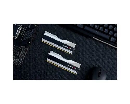 Модуль памяті для компютера DDR5 32GB (2x16GB) 6000 MHz Trident Z5 RGB Silver G.Skill (F5-6000J4040F16GX2-TZ5RS)