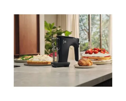 Міксер Electrolux EHM4B