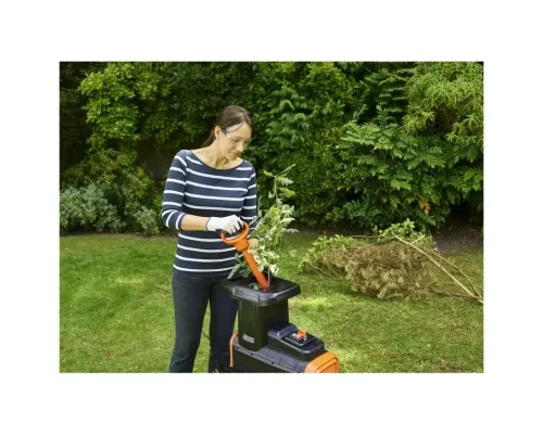 Садовый измельчитель Black&Decker 2.8 кВт, макс. 45 мм, фреза, 45 л (BEGAS5800)