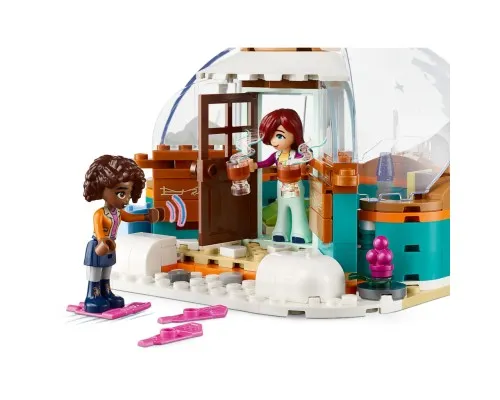 Конструктор LEGO Friends Святкові пригоди в іглу 491 деталь (41760-)