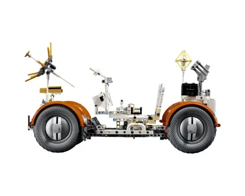 Конструктор LEGO Technic Лунный автомобиль NASA Apollo (42182)