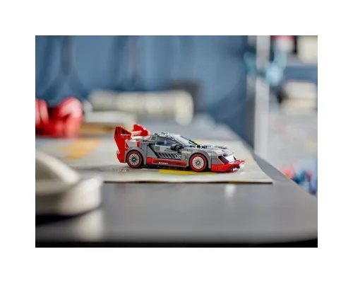 Конструктор LEGO Speed Champions Автомобіль для перегонів Audi S1 e-tron quattro 274 деталі (76921)