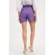 Жіночі шорти, з кишенями і поясом, фіолетового кольору, 115R329N