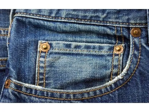 Газета The Sun напомнила "секрет" маленького кармана на джинсах