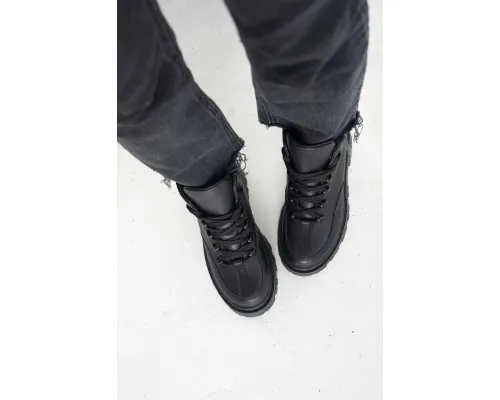 Короткі шкіряні черевики чорного кольору зимові хутро